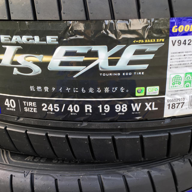 Goodyear(グッドイヤー)の☆限定1セット☆245/40R19☆国産グッドイヤー☆送料込☆アルヴェルファイア 自動車/バイクの自動車(タイヤ)の商品写真