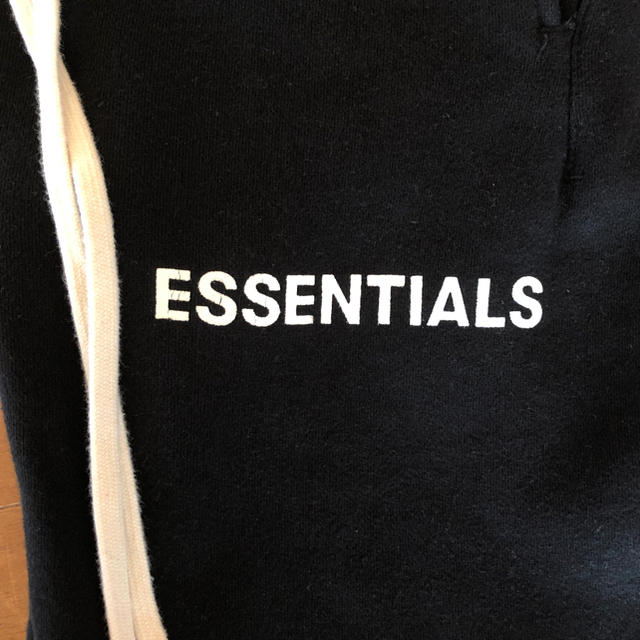 FEAR OF GOD(フィアオブゴッド)のessentials sweatpants メンズのトップス(スウェット)の商品写真