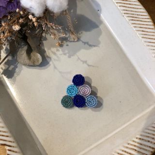 ビーズ刺繍のブローチ(11)(コサージュ/ブローチ)