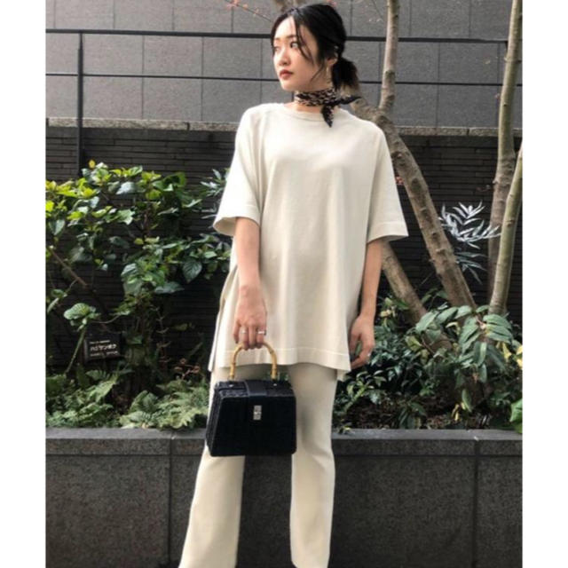 moussy(マウジー)のmoussy SIDE SLIT LONG KNIT TEE レディースのトップス(Tシャツ(半袖/袖なし))の商品写真