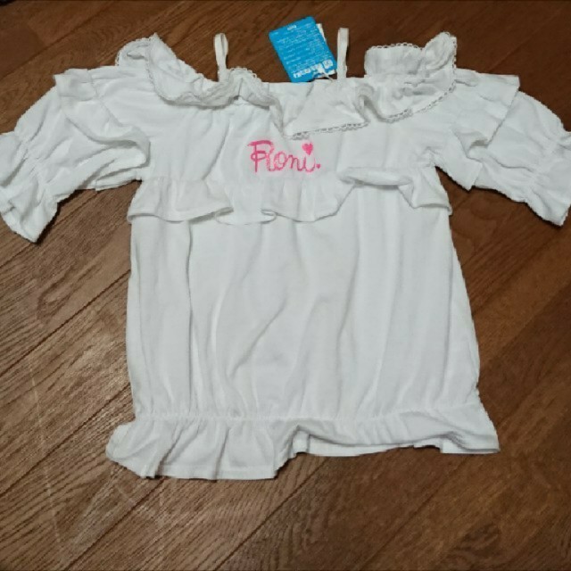 RONI(ロニィ)のRONI     オフショルトップス キッズ/ベビー/マタニティのキッズ服女の子用(90cm~)(Tシャツ/カットソー)の商品写真