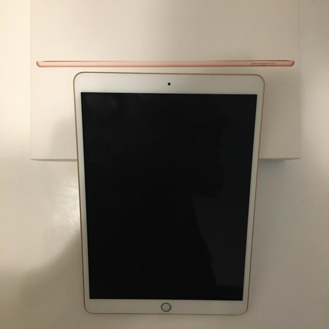 iPadAIR3 64GB WiFi+Cellular SIMフリー