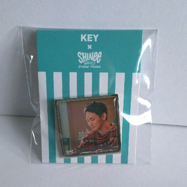 SHINee(シャイニー)のSHINee WORLD J 限定 KEY ピンバッジ エンタメ/ホビーのCD(K-POP/アジア)の商品写真