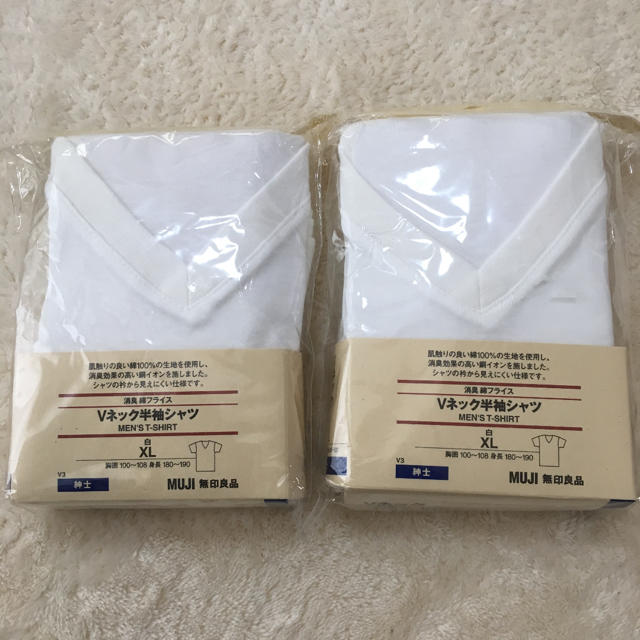 MUJI (無印良品)(ムジルシリョウヒン)の無印良品 白シャツ ２枚セット メンズのトップス(Tシャツ/カットソー(半袖/袖なし))の商品写真