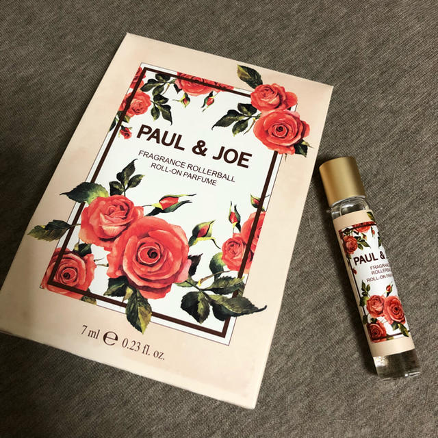 PAUL & JOE(ポールアンドジョー)の新品未開封 ポール&ジョー フレグランス ロールオン 001 PAUL&JOE コスメ/美容の香水(香水(女性用))の商品写真