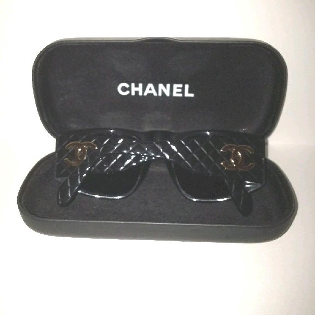 CHANEL(シャネル)のCHANEL サングラス レディースのファッション小物(サングラス/メガネ)の商品写真