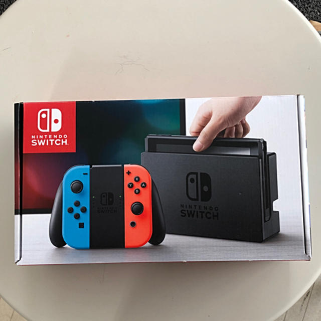 Nintendo Switch(ニンテンドースイッチ)のswitch 本体 エンタメ/ホビーのゲームソフト/ゲーム機本体(家庭用ゲーム機本体)の商品写真