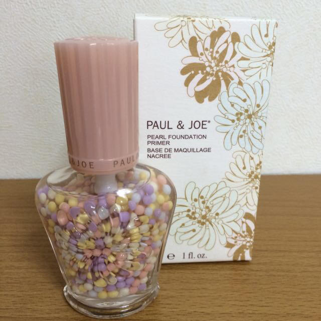 PAUL & JOE(ポールアンドジョー)のパール ファンデーションプライマー コスメ/美容のベースメイク/化粧品(化粧下地)の商品写真