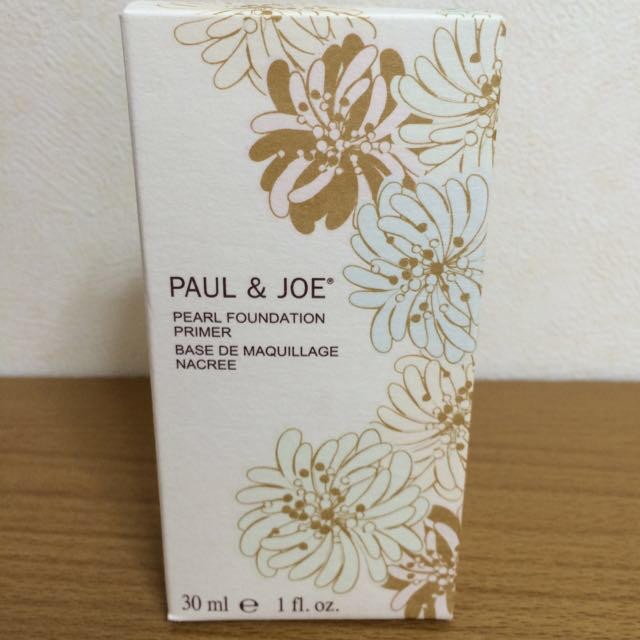 PAUL & JOE(ポールアンドジョー)のパール ファンデーションプライマー コスメ/美容のベースメイク/化粧品(化粧下地)の商品写真