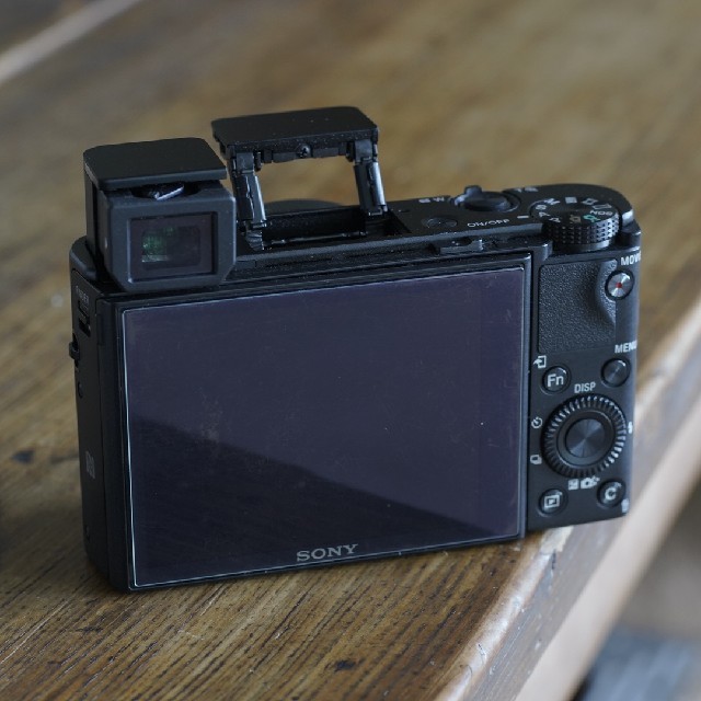 SONY(ソニー)のRX100m3 中古 スマホ/家電/カメラのカメラ(コンパクトデジタルカメラ)の商品写真