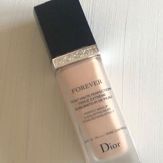 ディオール(Dior)のDior skin forever フォーエバーフルイド ファンデ 10(ファンデーション)