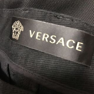 ヴェルサーチ(VERSACE)のVERSACE ヴェルサーチ メンズパンツ 黒(チノパン)