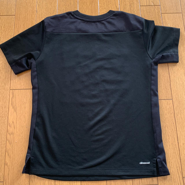 adidas(アディダス)のadidas Tシャツ140㎝ キッズ/ベビー/マタニティのキッズ服男の子用(90cm~)(Tシャツ/カットソー)の商品写真