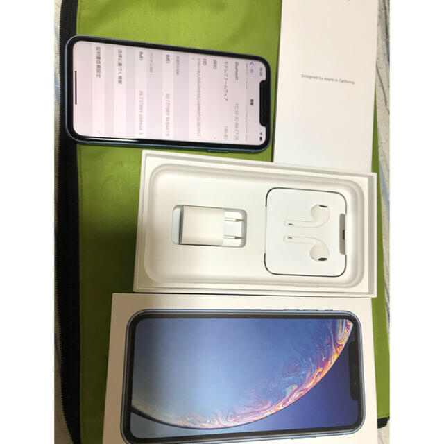 Apple iPhone XR 128GB SIMロック解除済 docomo