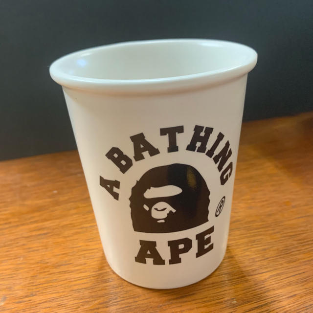 A BATHING APE(アベイシングエイプ)のA BATHING APE カップ＆コースター セット インテリア/住まい/日用品のインテリア/住まい/日用品 その他(その他)の商品写真