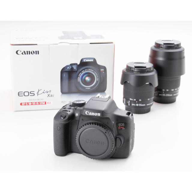 Canon(キヤノン)のEOS kiss x8i ダブルズームキット スマホ/家電/カメラのカメラ(デジタル一眼)の商品写真