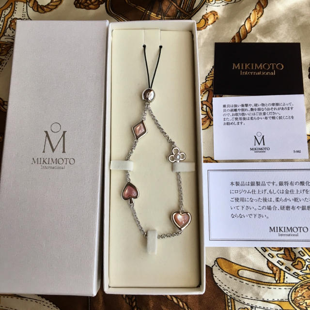 MIKIMOTO(ミキモト)のミキモト ストラップ 未使用 スマホ/家電/カメラのスマホアクセサリー(ネックストラップ)の商品写真