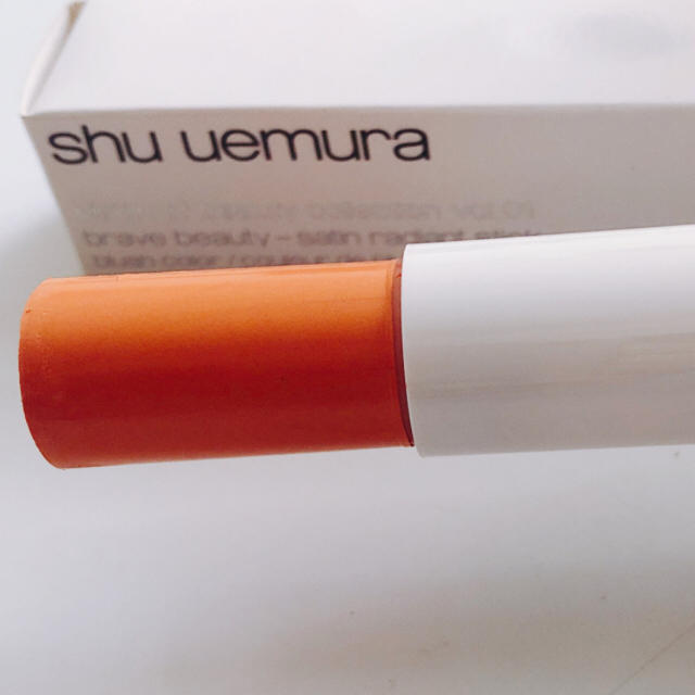 shu uemura(シュウウエムラ)の箱付き  シュウウエムラ  チーク  オレンジ コスメ/美容のベースメイク/化粧品(チーク)の商品写真