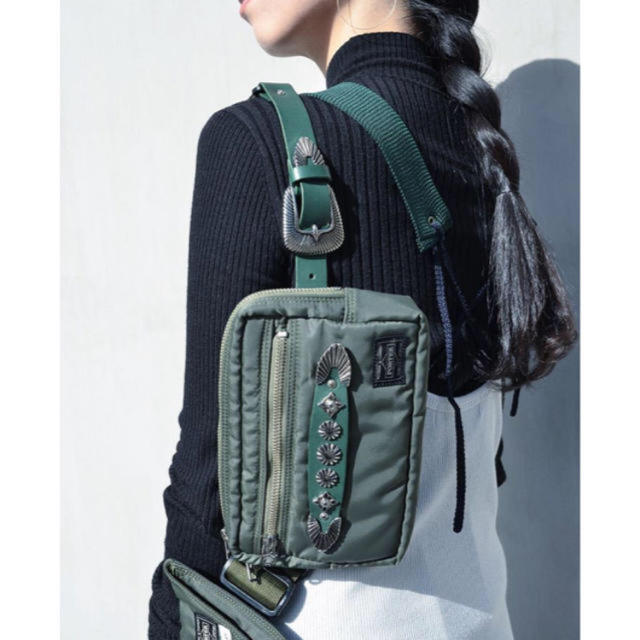 TOGA(トーガ)の【メグモン様専用】トーガ プルラ belt bag Porter レディースのバッグ(ボディバッグ/ウエストポーチ)の商品写真