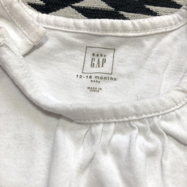 babyGAP(ベビーギャップ)のベビーギャップ ロンパース 12〜18ヶ月 キッズ/ベビー/マタニティのベビー服(~85cm)(ロンパース)の商品写真