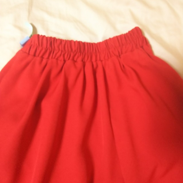 神戸レタス(コウベレタス)のレッドスカート レディースのスカート(ロングスカート)の商品写真