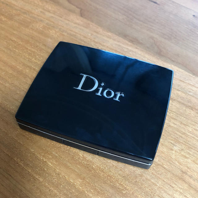 Dior サンククルール 限定品 527