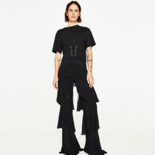 ザラ(ZARA)のZARA コルセットTシャツ S 黒 ティーシャツ(Tシャツ(半袖/袖なし))