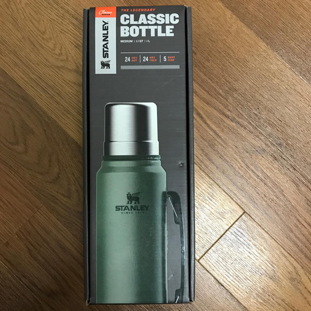 Stanley(スタンレー)のY'様専用 STANLEY CLASSIC BOTTLE 1L インテリア/住まい/日用品のキッチン/食器(その他)の商品写真