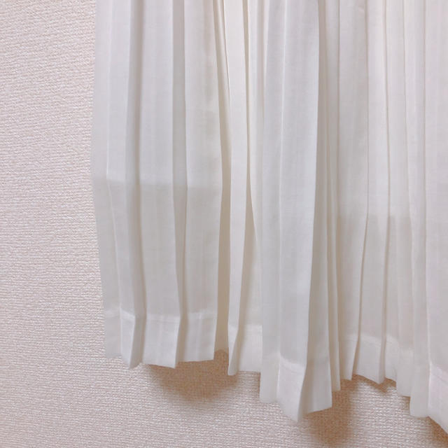 Demi-Luxe BEAMS(デミルクスビームス)のDemi-Luxe BEAMS プリーツスカート ホワイト レディースのスカート(ひざ丈スカート)の商品写真