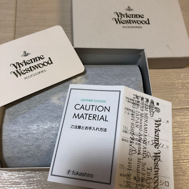 Vivienne Westwood - Vivienne Westwood 二つ折り財布の通販 by カエデ's shop｜ヴィヴィアンウエストウッドならラクマ 大得価即納