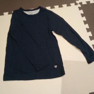 ギャップキッズ(GAP Kids)のGAP 紺色 ロンＴ ネイビー 120 美品(Tシャツ/カットソー)