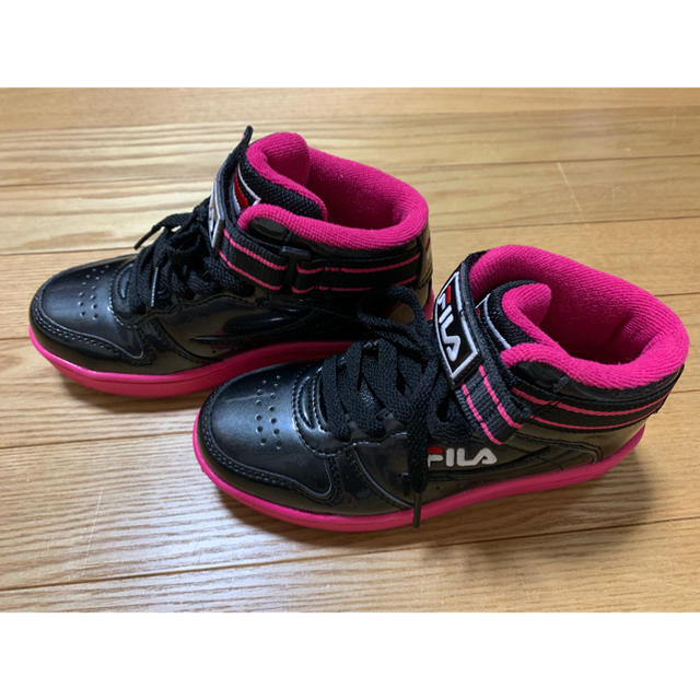 FILA(フィラ)のFILAハイカット  キッズスニーカー 19センチ キッズ/ベビー/マタニティのキッズ靴/シューズ(15cm~)(スニーカー)の商品写真