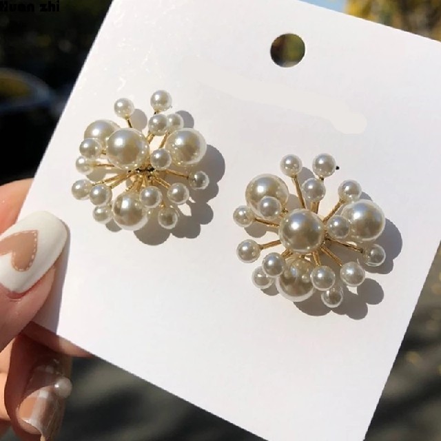 ZARA(ザラ)の華やかパールピアス☆ レディースのアクセサリー(ピアス)の商品写真