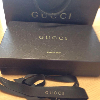 グッチ(Gucci)のGUCCIの紙袋と箱(財布)