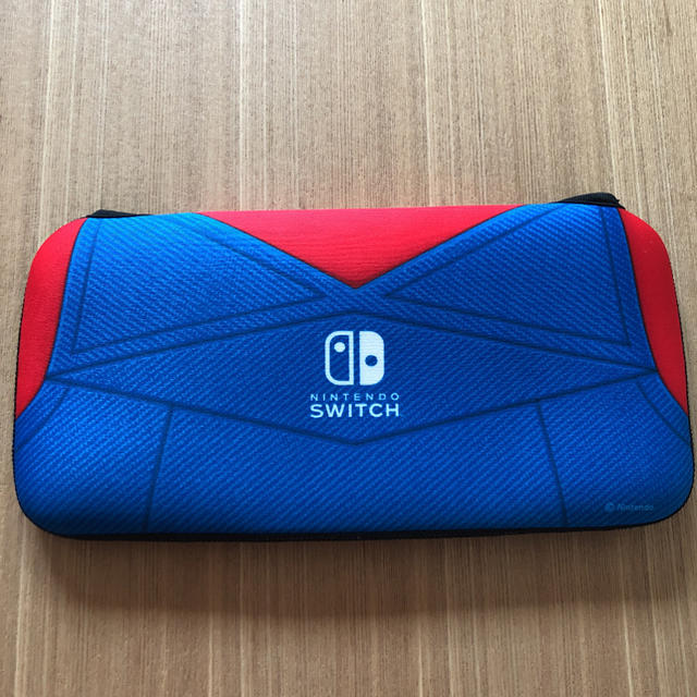 Nintendo Switch(ニンテンドースイッチ)の任天堂Switch マリオポーチ カバー ケース エンタメ/ホビーのゲームソフト/ゲーム機本体(その他)の商品写真