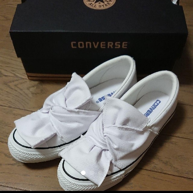 CONVERSE(コンバース)のコンバース リボン スリッポン 24 ホワイト レディースの靴/シューズ(スニーカー)の商品写真