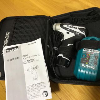 マキタ(Makita)のMakita 充電インパクト TD090DWSPW　充電器・バッテリー付き！(工具/メンテナンス)