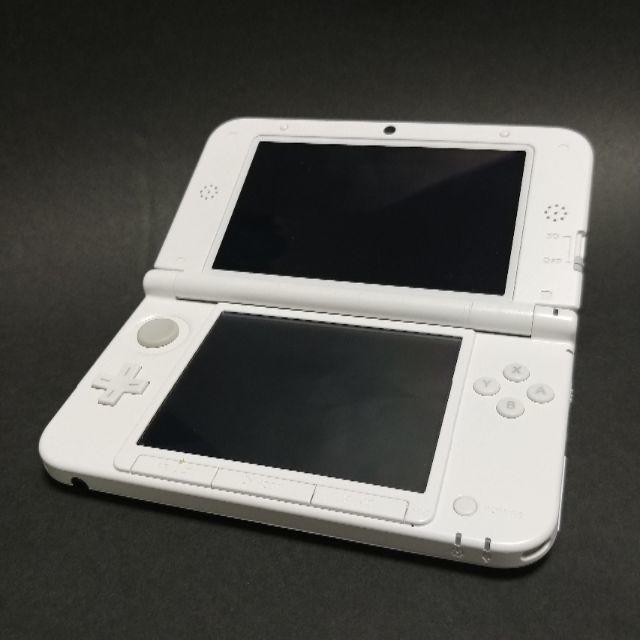 ニンテンドー3DS(ニンテンドー3DS)のnintendo 3DS LL 本体 ホワイト エンタメ/ホビーのゲームソフト/ゲーム機本体(携帯用ゲーム機本体)の商品写真