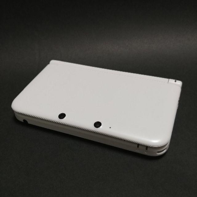 ニンテンドー3DS(ニンテンドー3DS)の[美品]nintendo 3DS LL 本体 ホワイト エンタメ/ホビーのゲームソフト/ゲーム機本体(携帯用ゲーム機本体)の商品写真