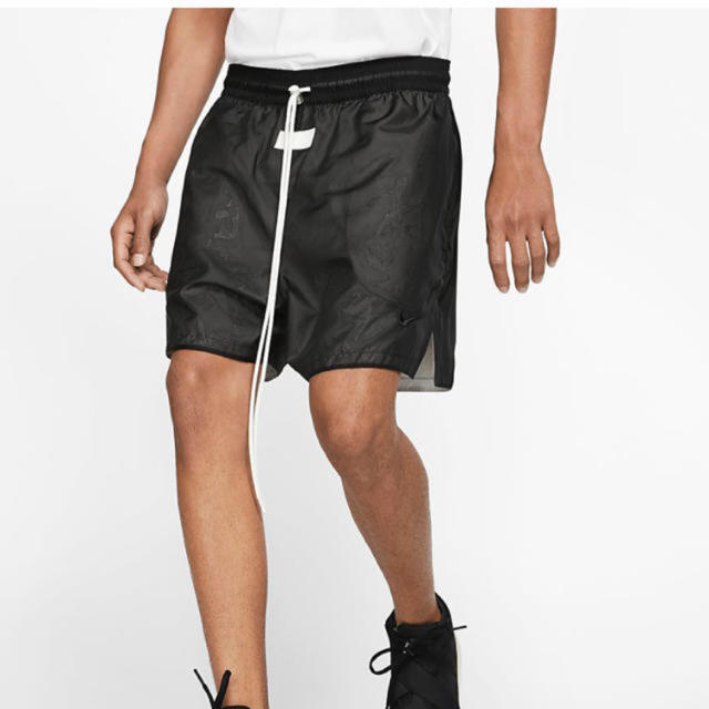 FEAR OF GOD(フィアオブゴッド)のfear of god×NIKE shorts M メンズのパンツ(ショートパンツ)の商品写真