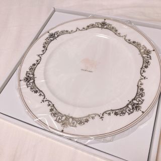 ジルスチュアート(JILLSTUART)の送料込☆新品未使用 JILLSTUART アニヴェルセル限定 大皿 プレート(食器)