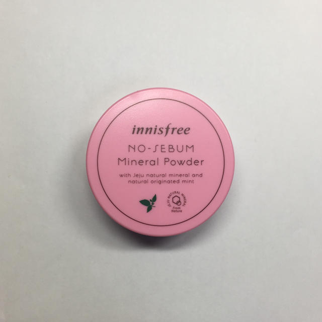 Innisfree(イニスフリー)のinnisfree ノーセバム ミネラルパウダー 新品 コスメ/美容のベースメイク/化粧品(フェイスパウダー)の商品写真