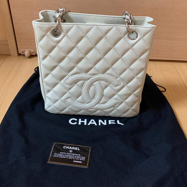 CHANEL シャネル トートバッグ チェーントート