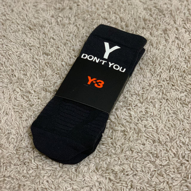 Y-3(ワイスリー)のY-3 TUBE SOCKS メンズのレッグウェア(ソックス)の商品写真