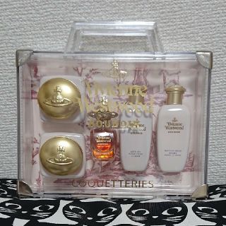 ヴィヴィアンウエストウッド コスメセット