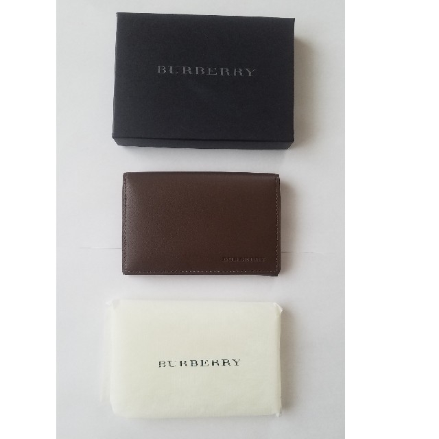 BURBERRY(バーバリー)のバーバリー　新品　名刺入れ　ブラウン レディースのファッション小物(名刺入れ/定期入れ)の商品写真