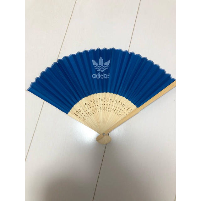 adidas(アディダス)のアディダス  扇子 レディースの水着/浴衣(和装小物)の商品写真