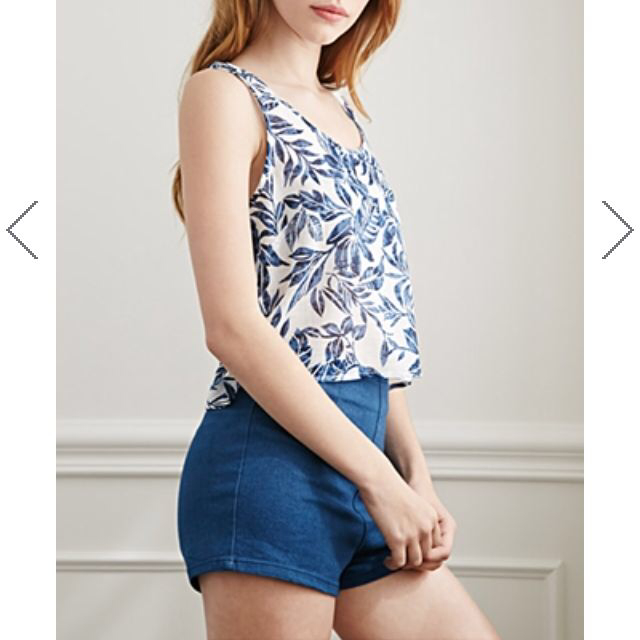 FOREVER 21(フォーエバートゥエンティーワン)のFOREVER21 トップス レディースのトップス(タンクトップ)の商品写真