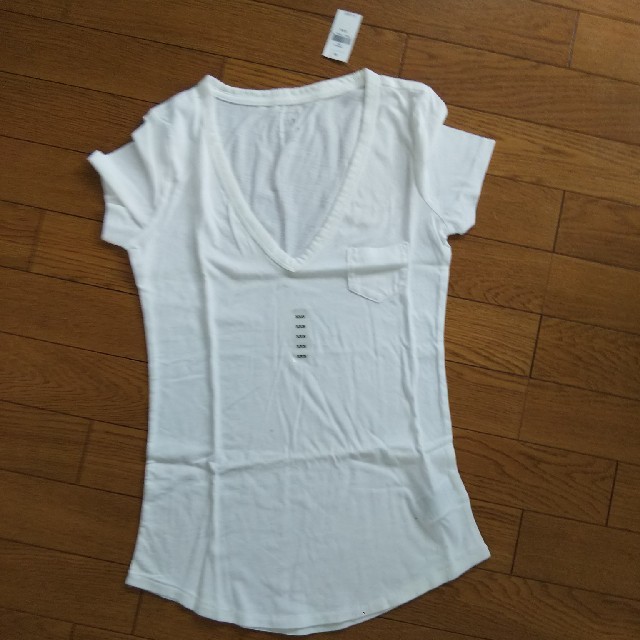 GAP(ギャップ)のGAP Tシャツ  2枚 レディースのトップス(Tシャツ(半袖/袖なし))の商品写真