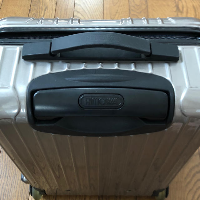 RIMOWA(リモワ)のヨウメイ様 リモワ サルサ 機内持込サイズ 2輪 メンズのバッグ(トラベルバッグ/スーツケース)の商品写真